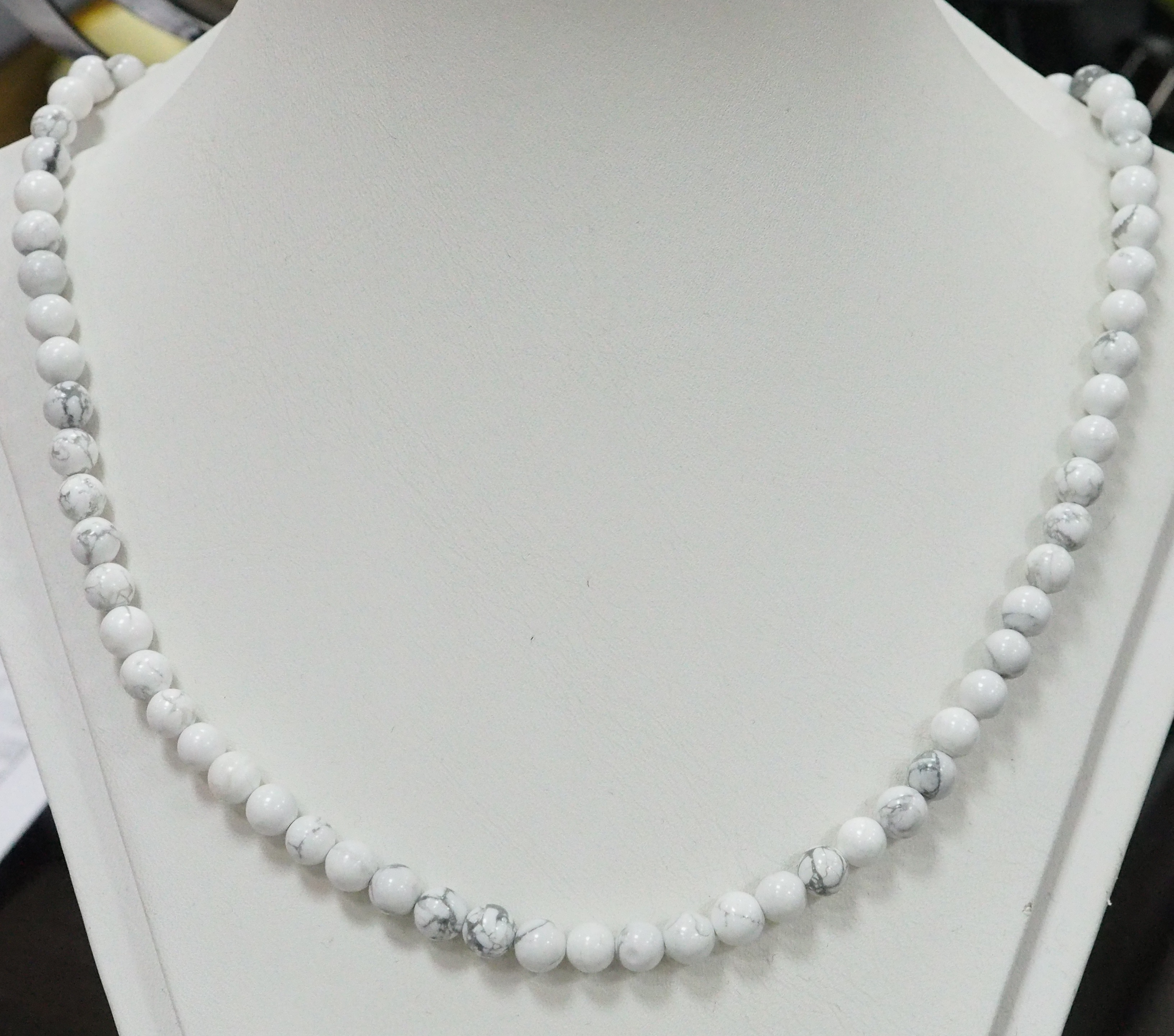 Бусы из кахолонга